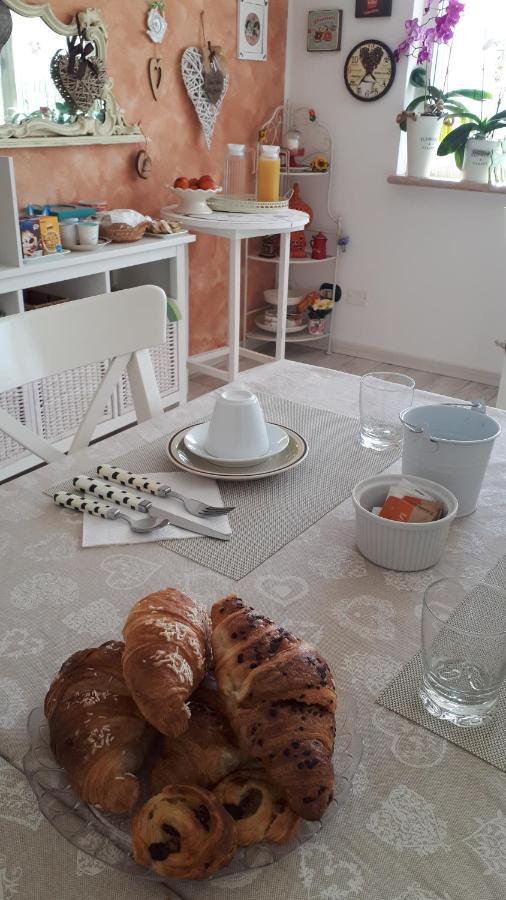 B&B A Casa Di Eleonora Villafranca di Verona Buitenkant foto